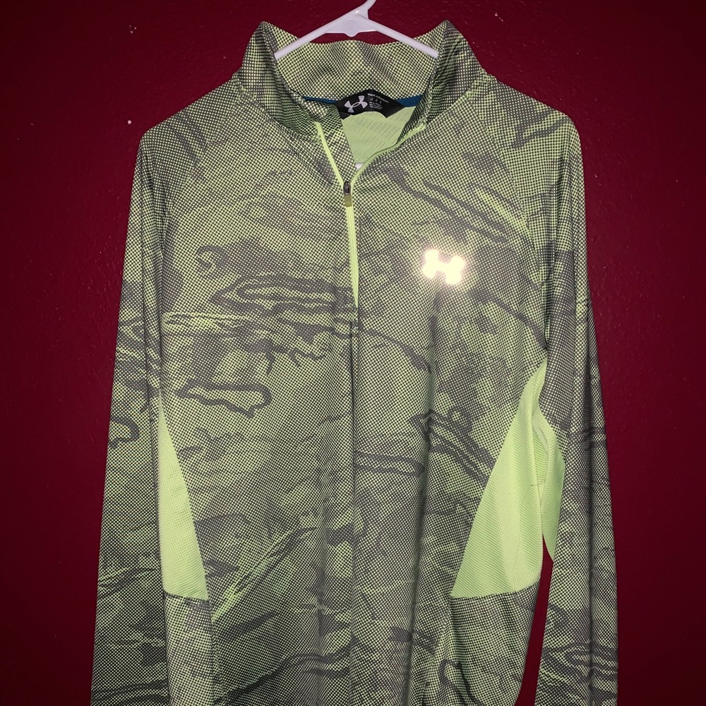 Under Armor Quarter Zip Up